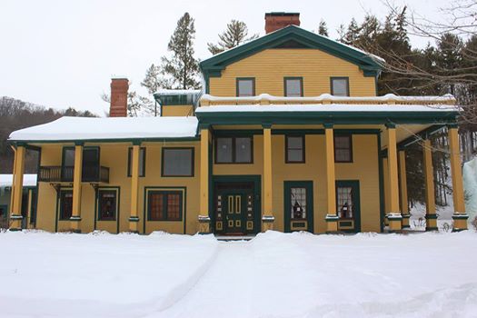Glenn Iris Inn covered with snow