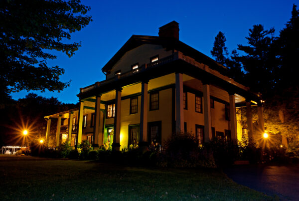 Glen Iris Inn lit up at night
