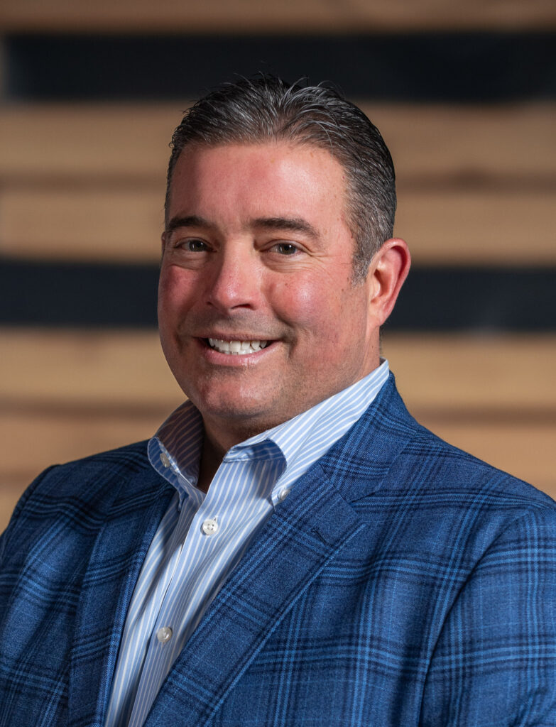 Luke Thomas headshot