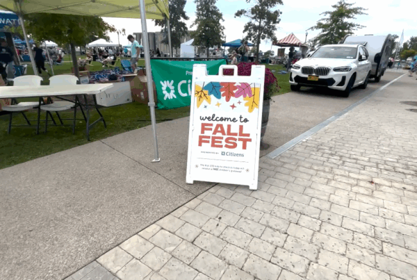 Sign saying "welcome to fall fest"